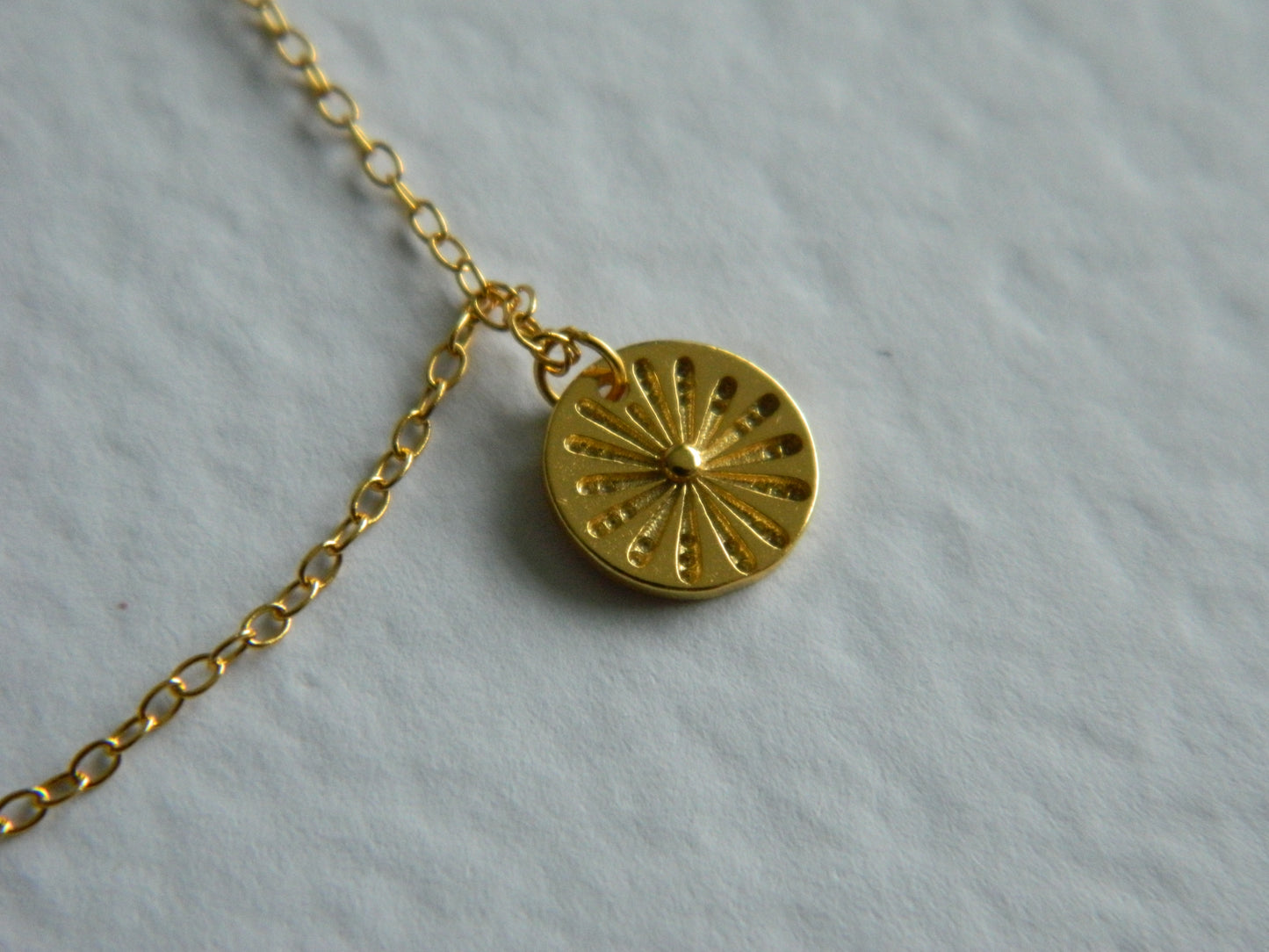 Vintage Flower Necklace-Gold.