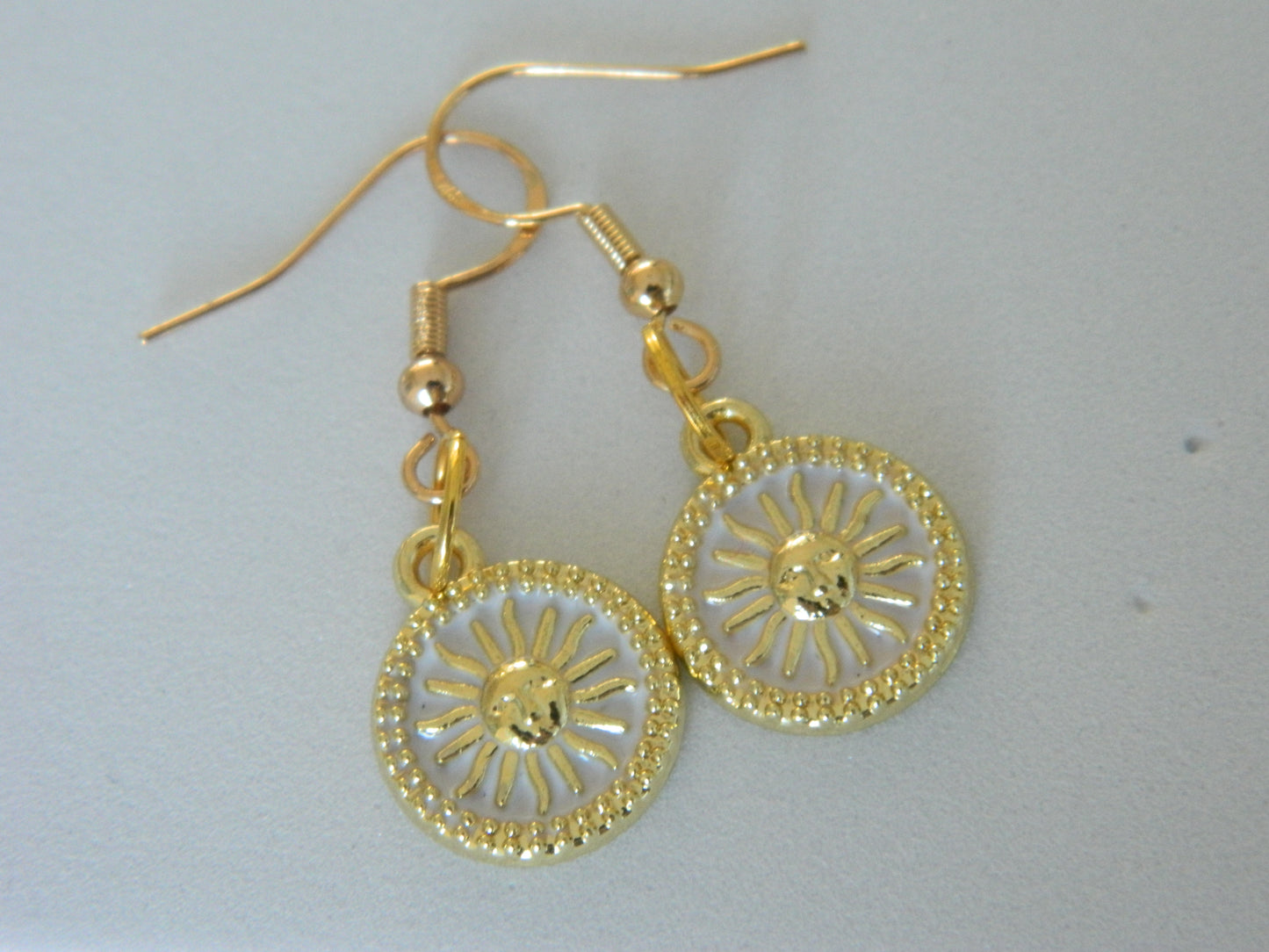 Sienna-Enamel Sun Dangles-Cream.